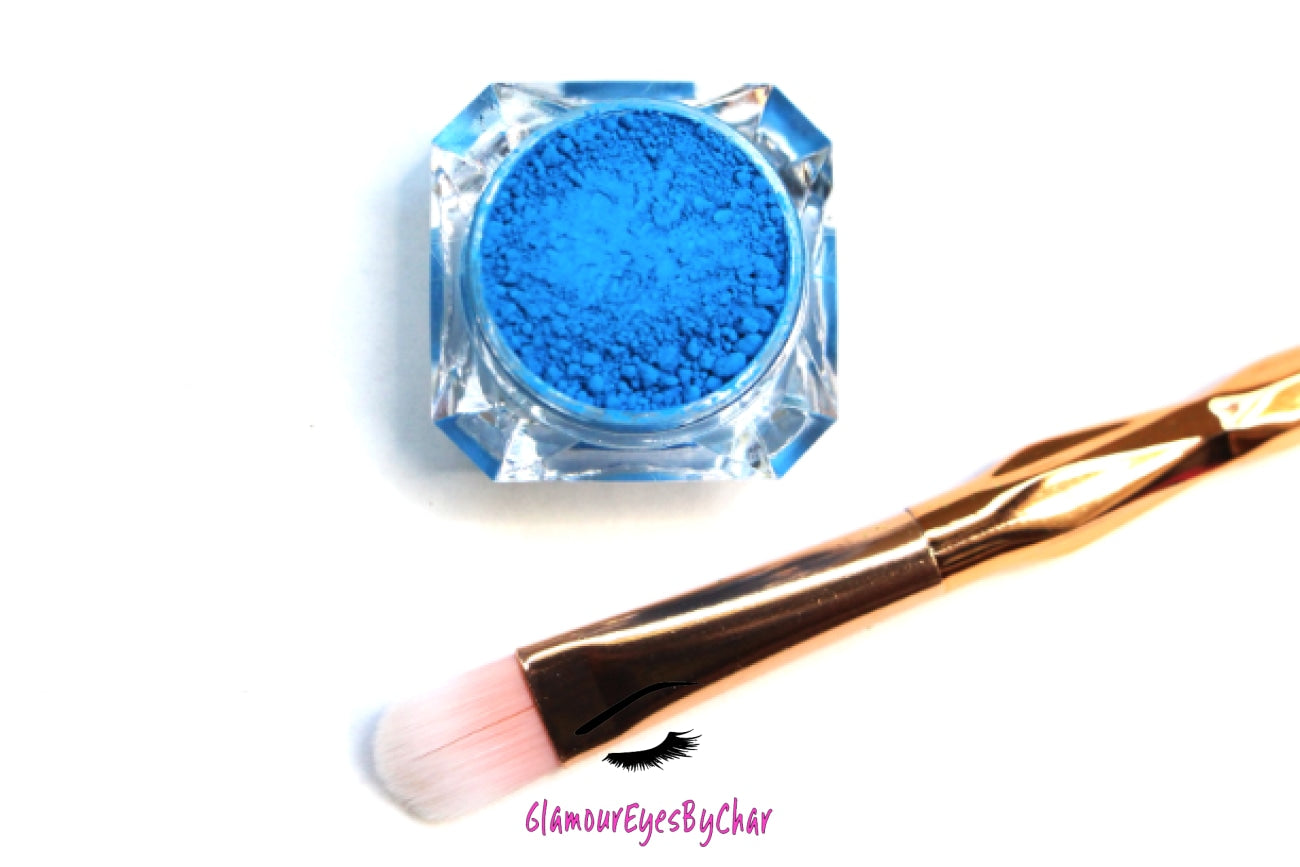 Bright Blue pigment that is HIGHLY PIGMENTED and super gorgeous on the eyes and nails.