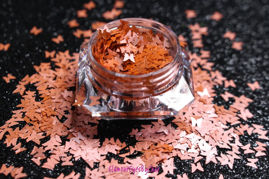 This glitter is called Peach Rose Butterflies and is part of the shaped glitters collection. It consists of pearlescent peach rose 3.0mm butterflies. Peach Rose Butterflies is perfect for nail and body art.