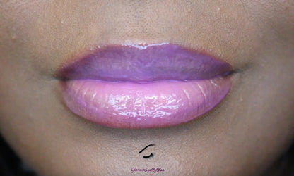 Empress is a gorgeous lavender hydrating gloss. This gloss is also vegan, gluten-free, high shine, smooth and long lasting. It's made with premium rich ingredients to keep your lips soft, moisturized and luscious without feeling sticky. Empress is available in a squeeze tube and a wand tube (doe foot applicator) for a more precise application.