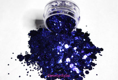 This glitter is called Sapphire and is part of the super chunky glitter collection.  It consists of royal blue glitter with a beautiful sparkle. Sapphire can be used for your face, body, hair and nails.  Comes in 5g jars only.