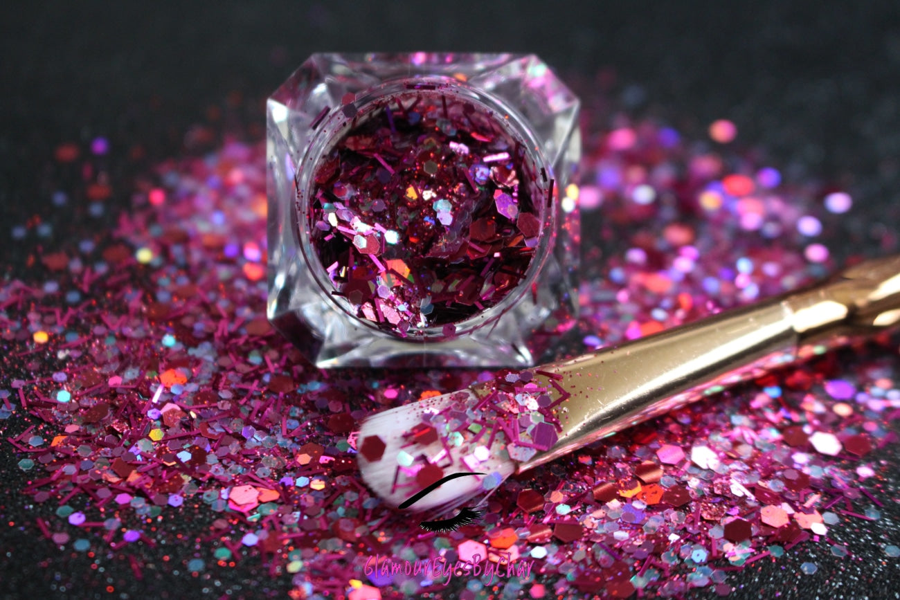 This glitter is called Sweet Tooth and is part of the super chunky glitter collection.  It consists of fuchsia glitter a dazzling sparkle. Sweet Tooth can be used for your face, body, hair and nails.  Comes in 5g jars only.